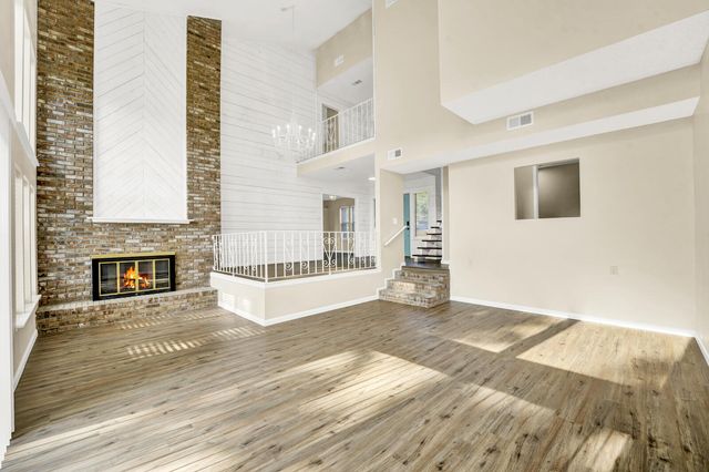 645 Carr Drive, Niceville, FL 32578