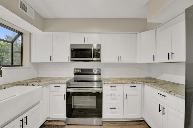 645 Carr Drive, Niceville, FL 32578