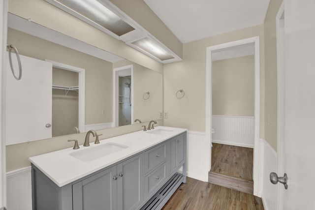 645 Carr Drive, Niceville, FL 32578