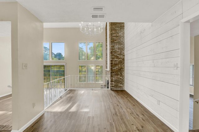 645 Carr Drive, Niceville, FL 32578