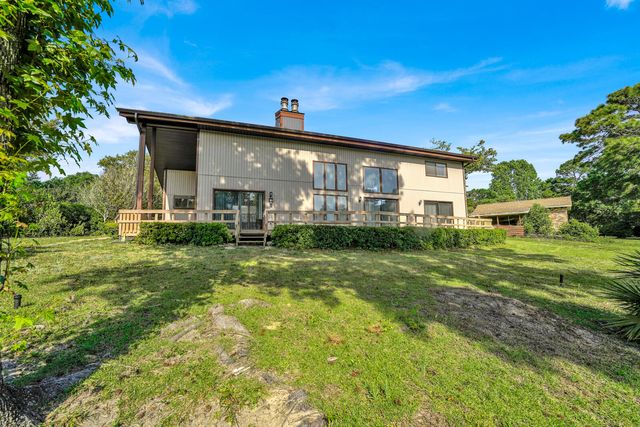 645 Carr Drive, Niceville, FL 32578