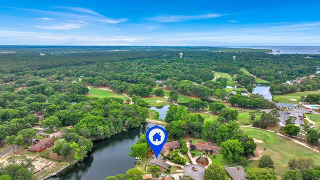 645 Carr Drive, Niceville, FL 32578