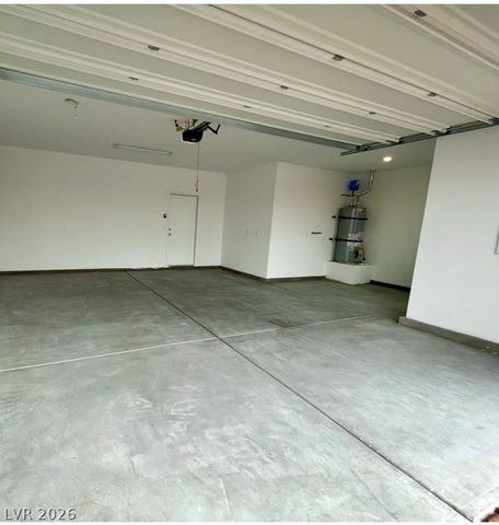 9728 Pacific Pine Street, Las Vegas, NV 89143