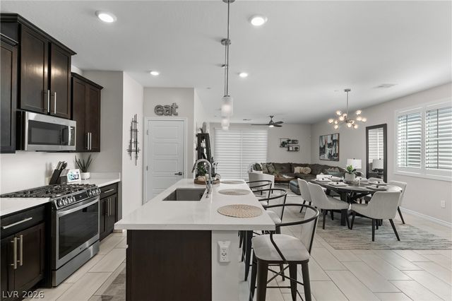 9728 Pacific Pine Street, Las Vegas, NV 89143