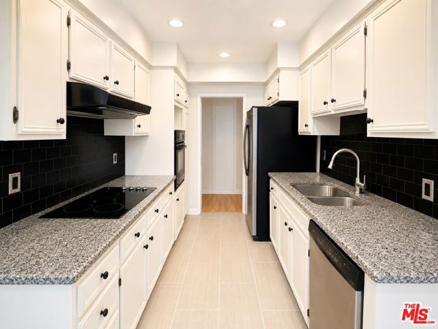 5870 Green Valley Circle 129, Culver City, CA 90230