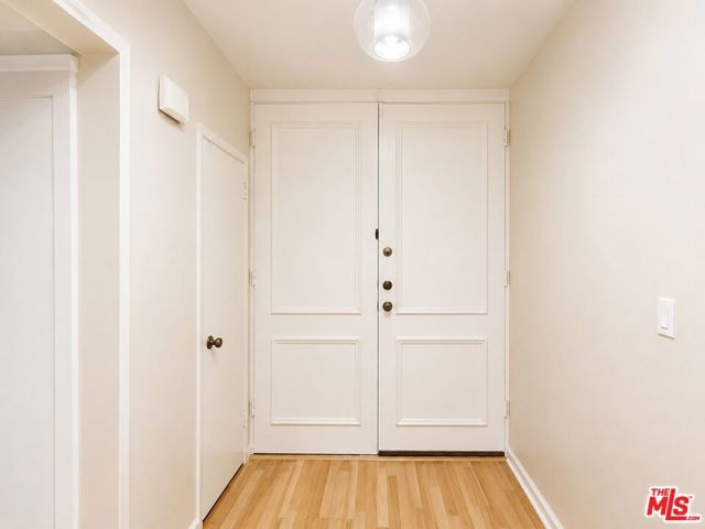 5870 Green Valley Circle 129, Culver City, CA 90230