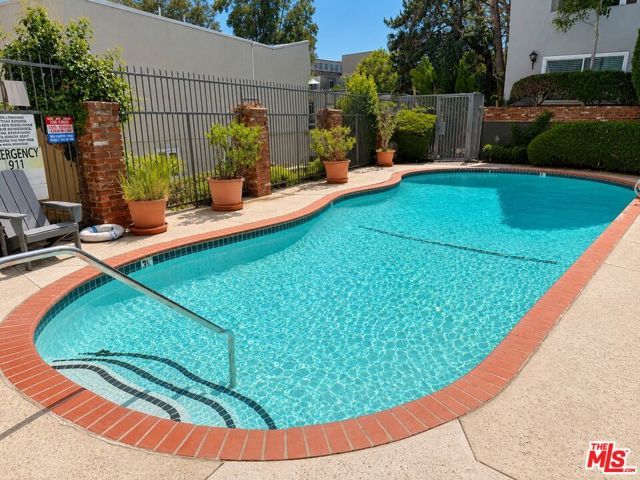 5870 Green Valley Circle 129, Culver City, CA 90230