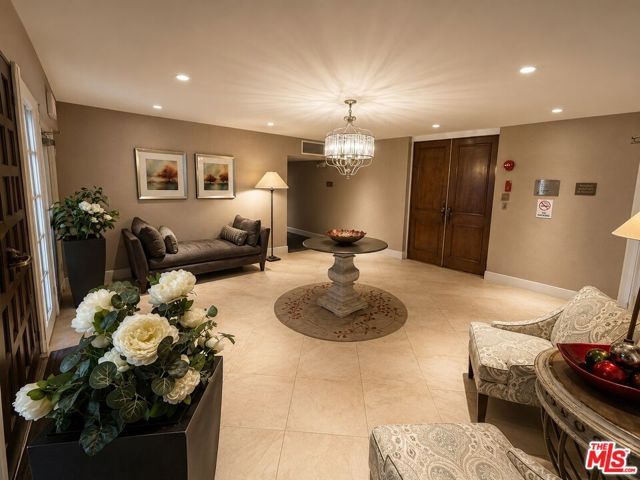 5870 Green Valley Circle 129, Culver City, CA 90230