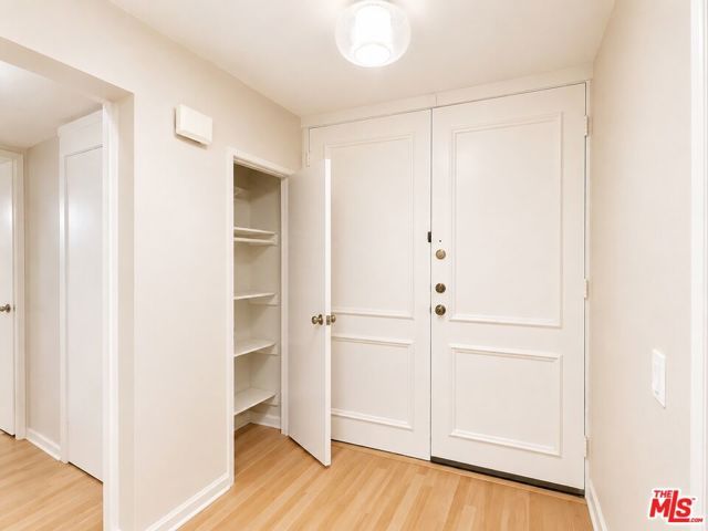 5870 Green Valley Circle 129, Culver City, CA 90230
