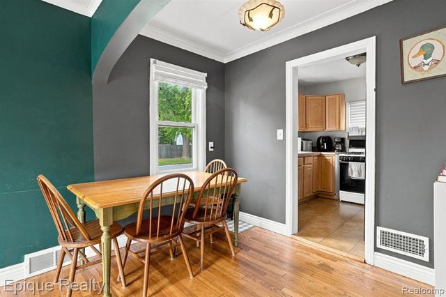 304 16th Street, Port Huron, MI 48060