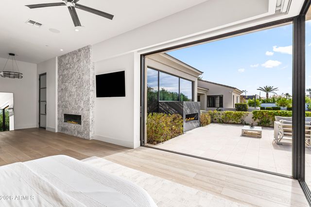 6830 E HUMMINGBIRD Lane, Paradise Valley, AZ 85253