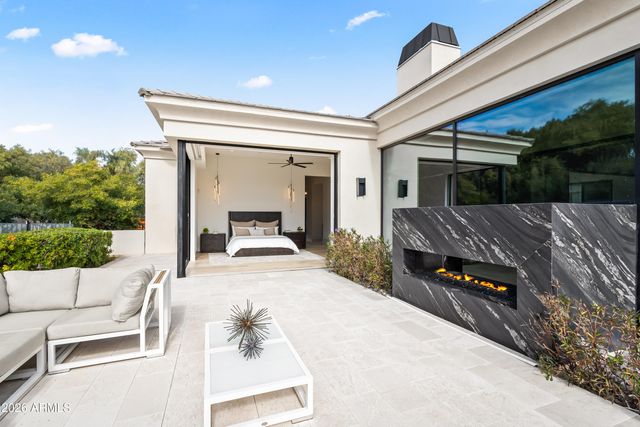 6830 E HUMMINGBIRD Lane, Paradise Valley, AZ 85253