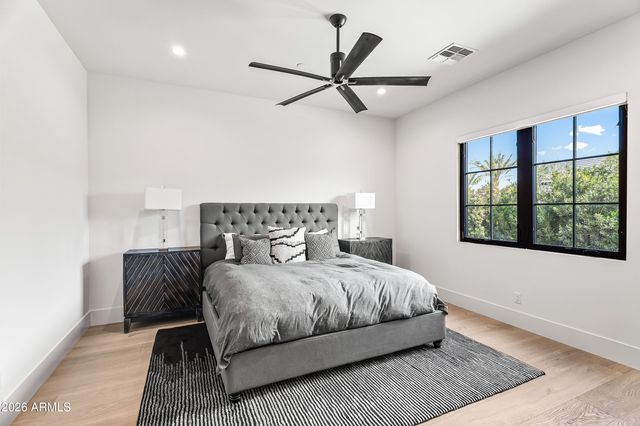 6830 E HUMMINGBIRD Lane, Paradise Valley, AZ 85253