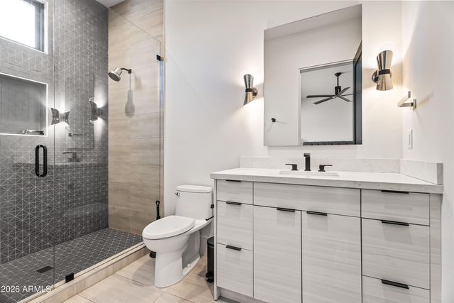 6830 E HUMMINGBIRD Lane, Paradise Valley, AZ 85253