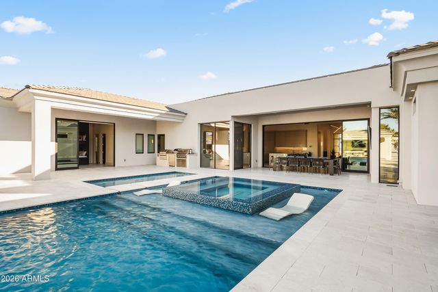 6830 E HUMMINGBIRD Lane, Paradise Valley, AZ 85253