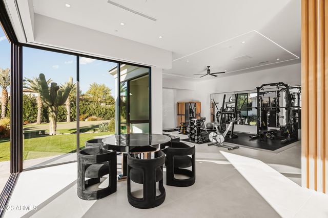 6830 E HUMMINGBIRD Lane, Paradise Valley, AZ 85253