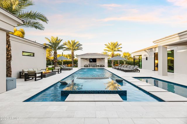 6830 E HUMMINGBIRD Lane, Paradise Valley, AZ 85253