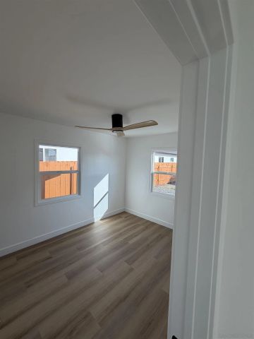 698 J St, Chula Vista, CA 91910