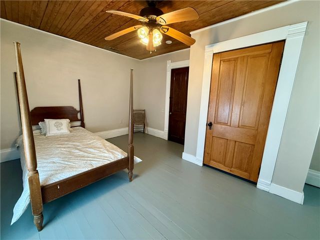 515 S Washington Street, Siloam Springs, AR 72761