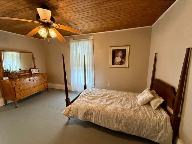 515 S Washington Street, Siloam Springs, AR 72761