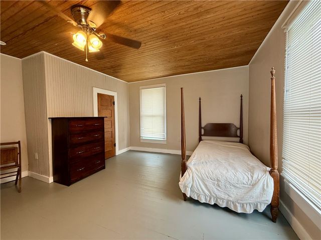 515 S Washington Street, Siloam Springs, AR 72761