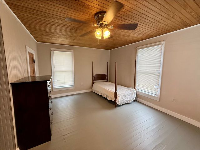 515 S Washington Street, Siloam Springs, AR 72761