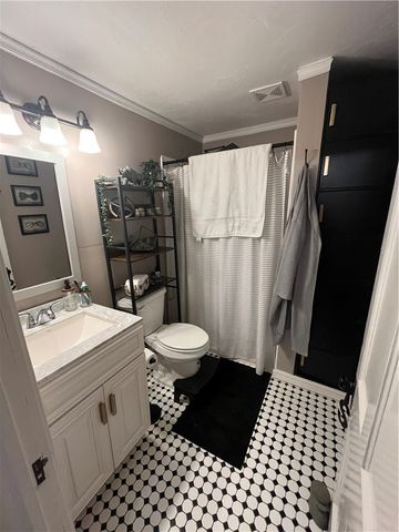 515 S Washington Street, Siloam Springs, AR 72761