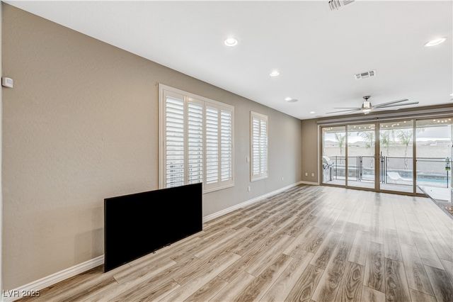 9977 Fletcher Peak Avenue, Las Vegas, NV 89178