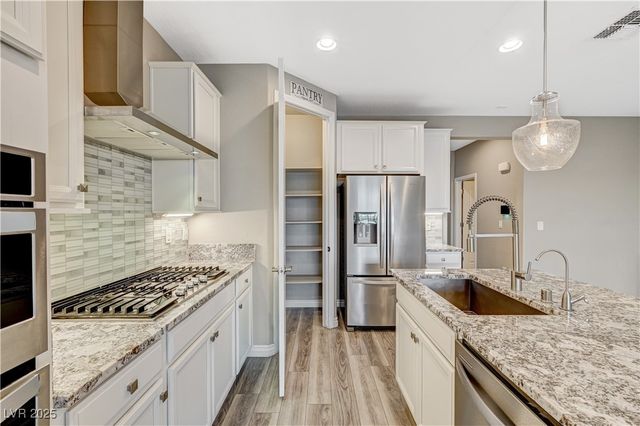 9977 Fletcher Peak Avenue, Las Vegas, NV 89178