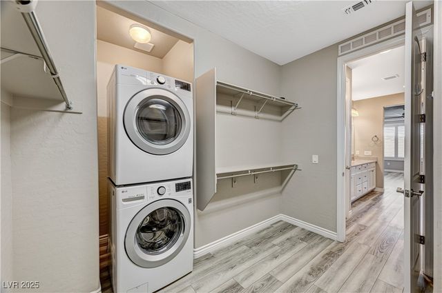 9977 Fletcher Peak Avenue, Las Vegas, NV 89178