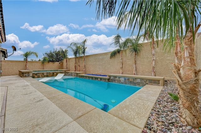 9977 Fletcher Peak Avenue, Las Vegas, NV 89178