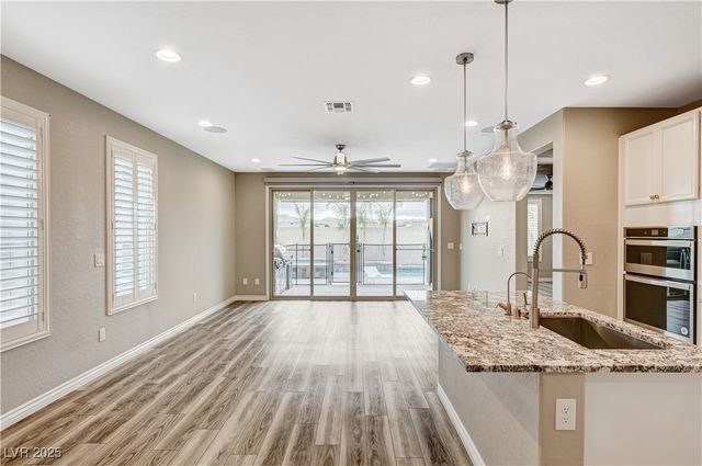 9977 Fletcher Peak Avenue, Las Vegas, NV 89178