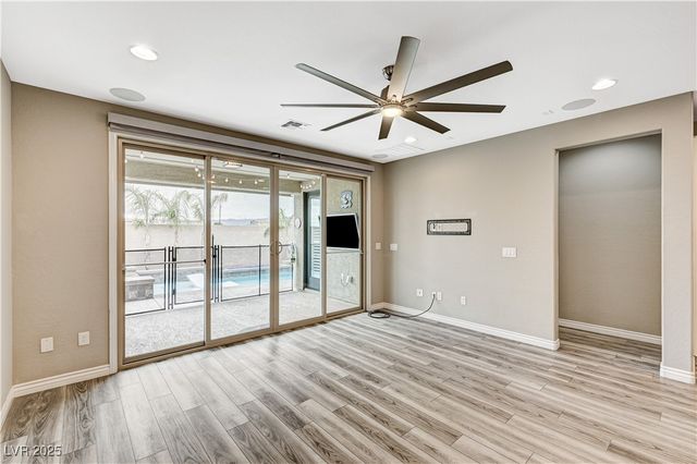 9977 Fletcher Peak Avenue, Las Vegas, NV 89178