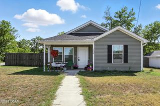 1524 Central St, Joplin, MO 64801