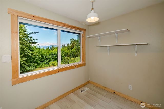 8325 Seabeck Highway NW, Bremerton, WA 98312