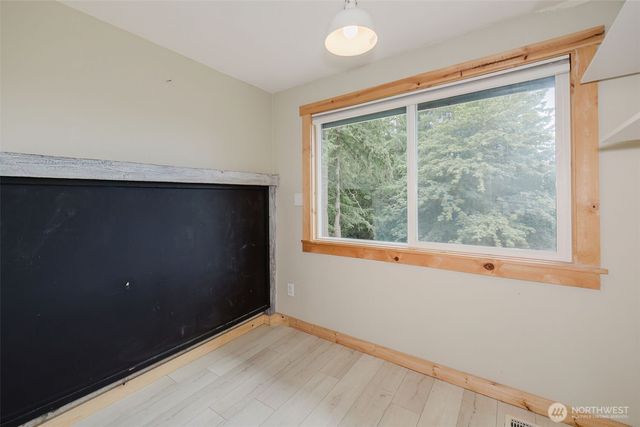 8325 Seabeck Highway NW, Bremerton, WA 98312