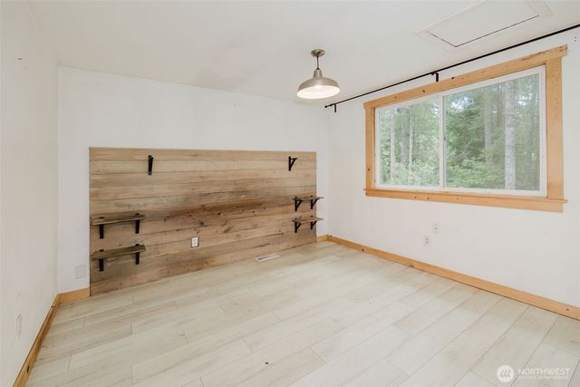 8325 Seabeck Highway NW, Bremerton, WA 98312