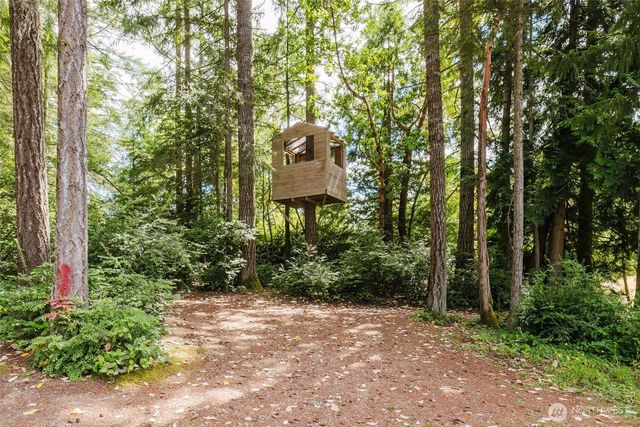 8325 Seabeck Highway NW, Bremerton, WA 98312