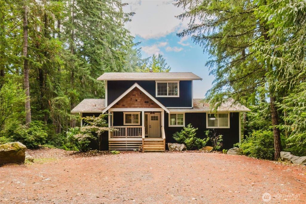 8325 Seabeck Highway NW, Bremerton, WA 98312