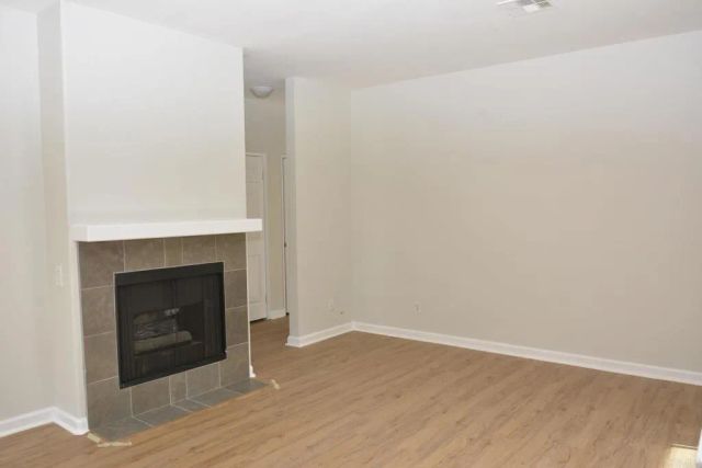 10880 Sabre Hill Drive 298, San Diego, CA 92128