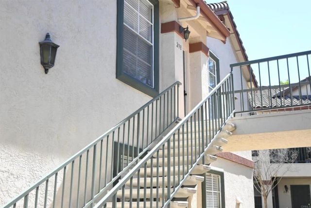 10880 Sabre Hill Drive 298, San Diego, CA 92128