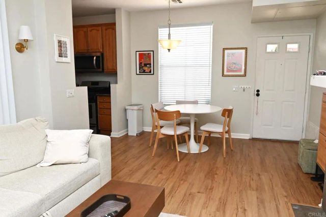 10880 Sabre Hill Drive 298, San Diego, CA 92128
