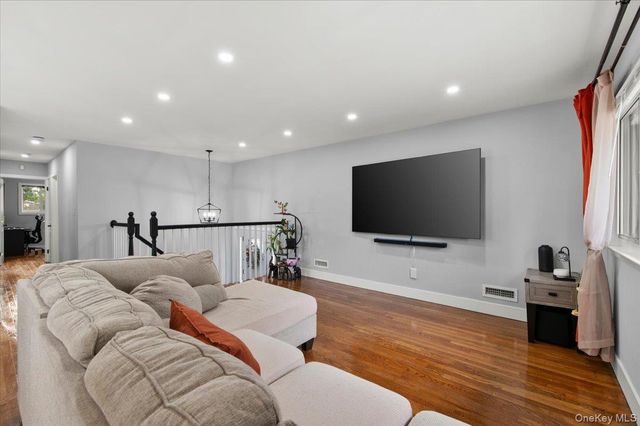 187 Catherine Street, Westbury, NY 11590