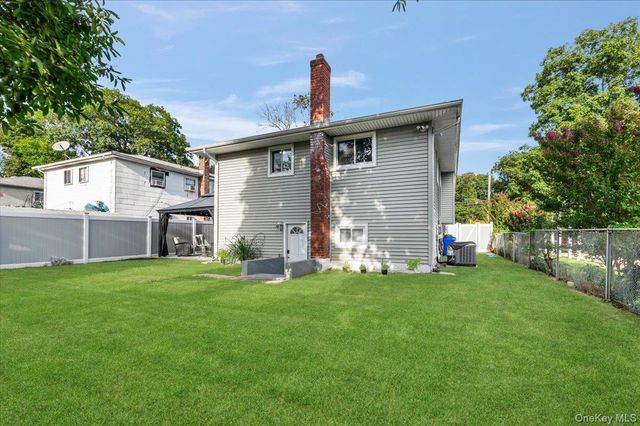 187 Catherine Street, Westbury, NY 11590