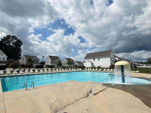 42 Quilting Drive, Benson, NC 27504