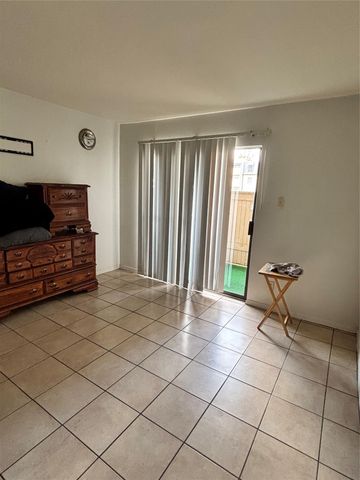 8417 Hearth Drive 7, Houston, TX 77054
