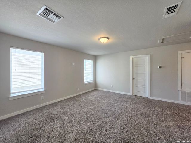 724 Fort Leonard, San Antonio, TX 78245