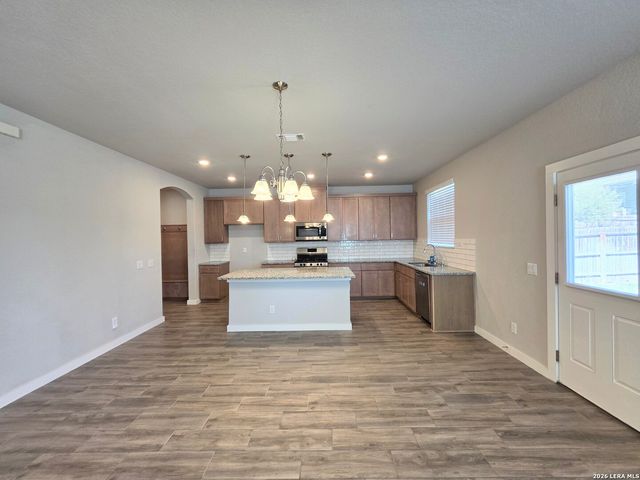 724 Fort Leonard, San Antonio, TX 78245