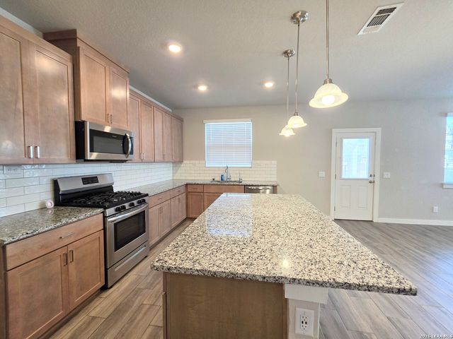 724 Fort Leonard, San Antonio, TX 78245