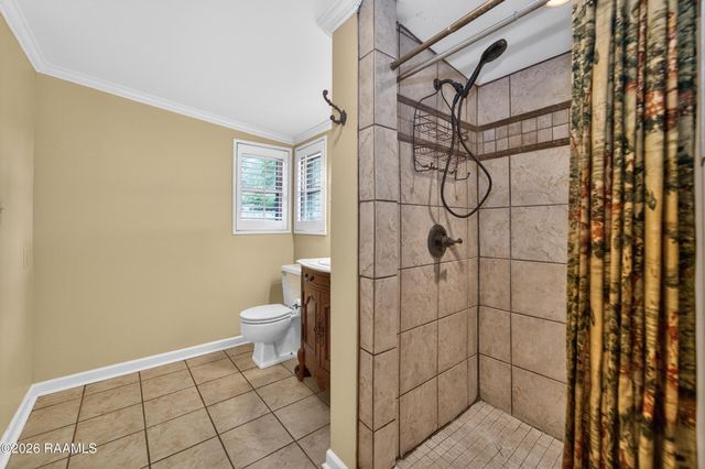 207 Belle Homme Drive, Lafayette, LA 70506